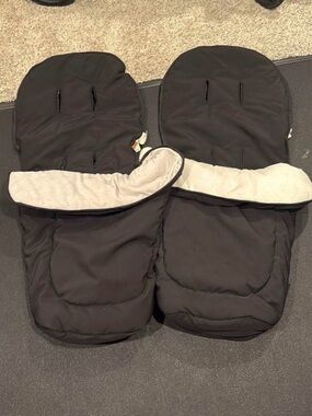 Mocking bird Black Double Stroller Footmuffs